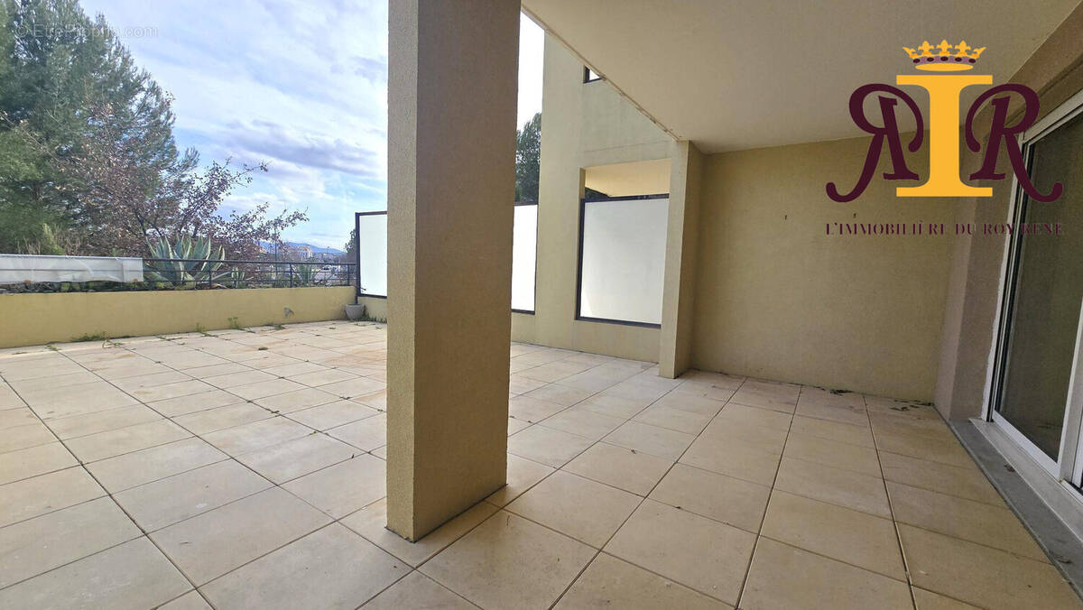 Appartement à ARLES