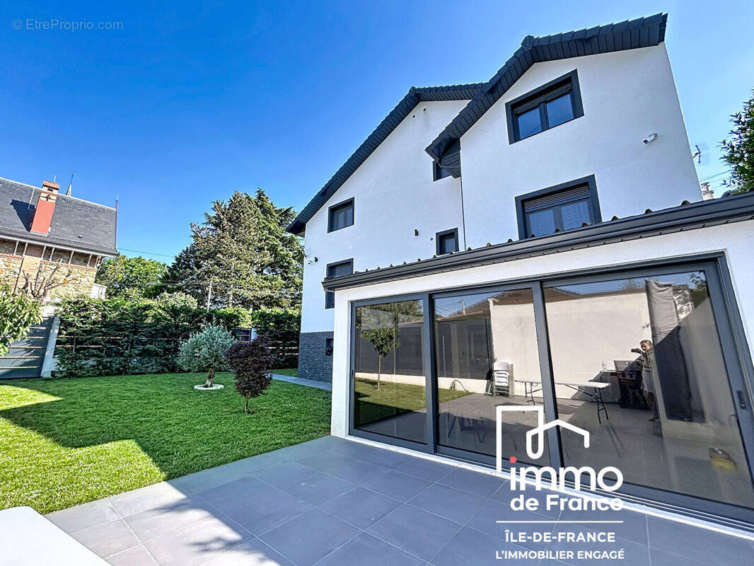 Maison à NEUILLY-PLAISANCE