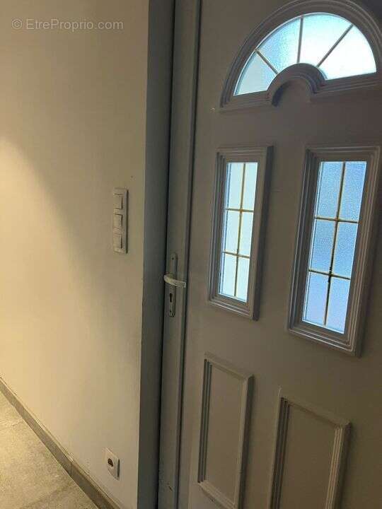 Maison à MONTREUIL-AUX-LIONS