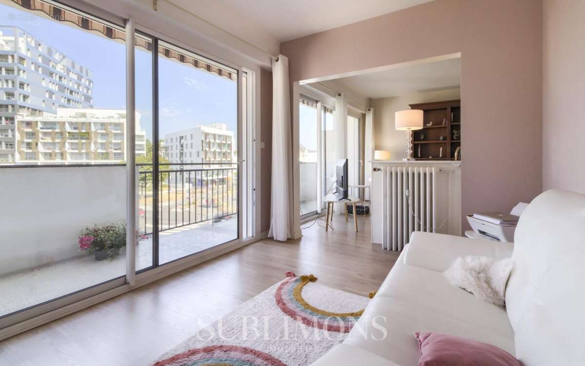 Lumineux T3 de 74 m² avec balcon - 2ème étage - Emplaceme - photo 9