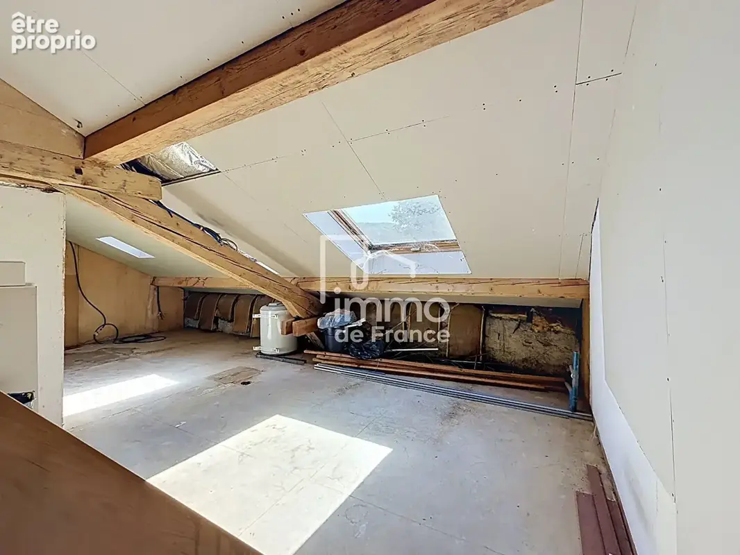 Appartement  1 pièce(s) 38,75m2 au sol - superficie 16.85m2 carrez - photo 3