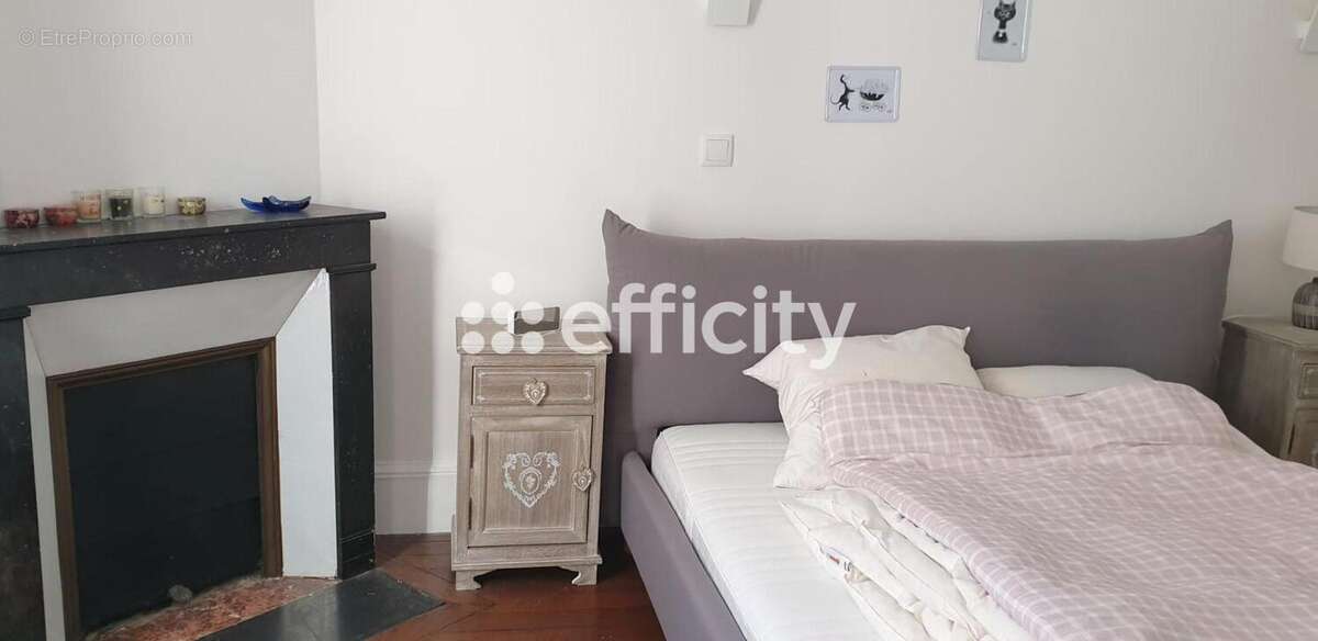 Appartement à PARIS-5E