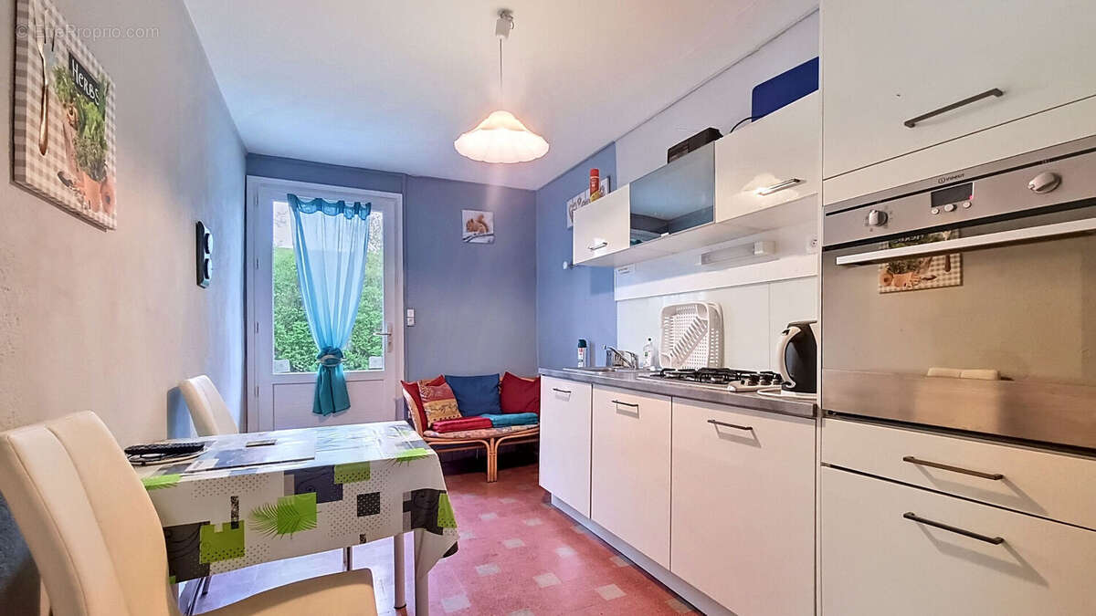 Maison à CHAMBON-SUR-LAC