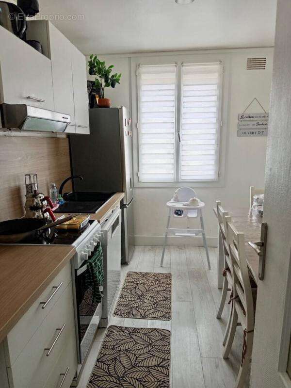 Magnifique appartement spacieux T5 de 83 m² au second étage sans ascenseur avec balcon et cave - photo 4