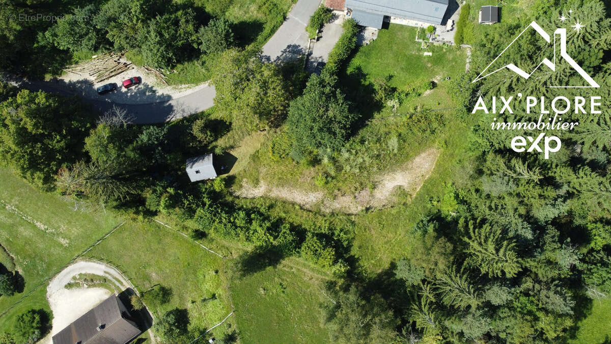 Terrain à MARCIEUX