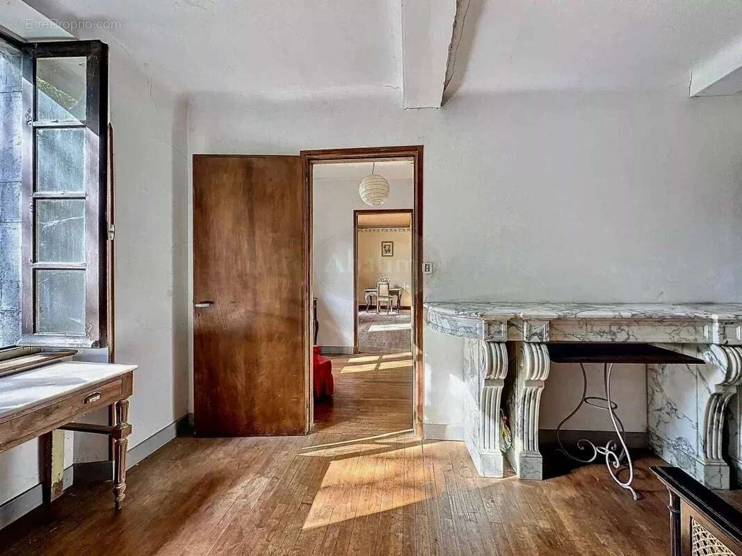 Maison à SAINT-LAURENT-DE-NESTE