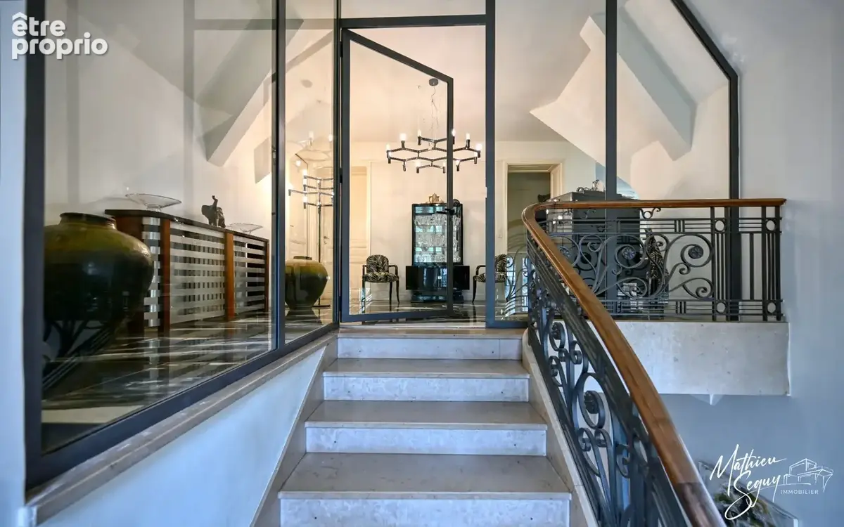 CHAZELLES SUR LYON - Propriété de Prestige - photo 22