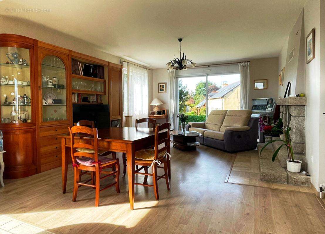 Coup de coeur  ! Bourg 6 Pièces 155 m2 - photo 6