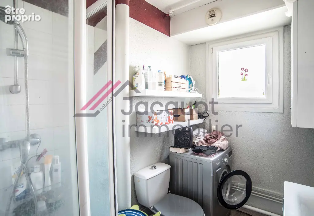 Appartement 3 pièces 66 m² à vendre à Lons-Le-Saunier (39000) - photo 3