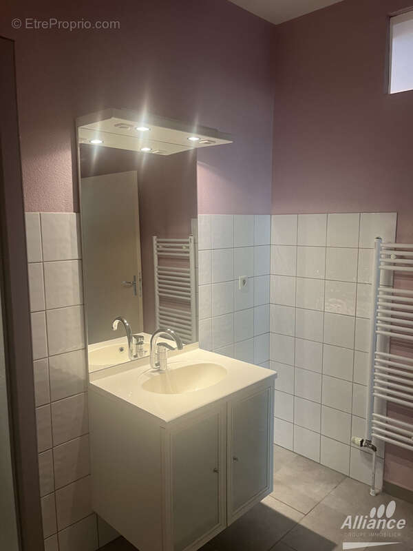 Appartement  de 89 m2 au rez de chaussée avec garage. - photo 3