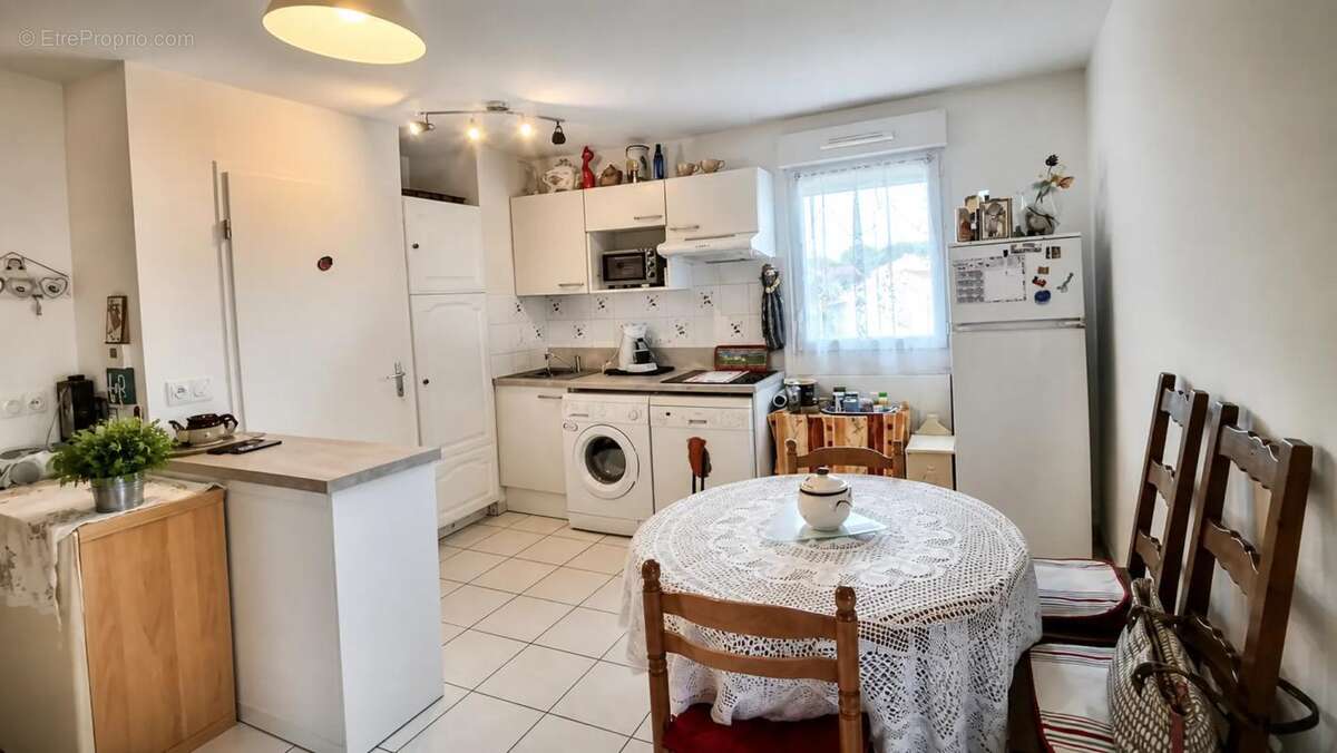 Appartement de 3 pièces de 57 m² à Royan (vendu meublé) - photo 4