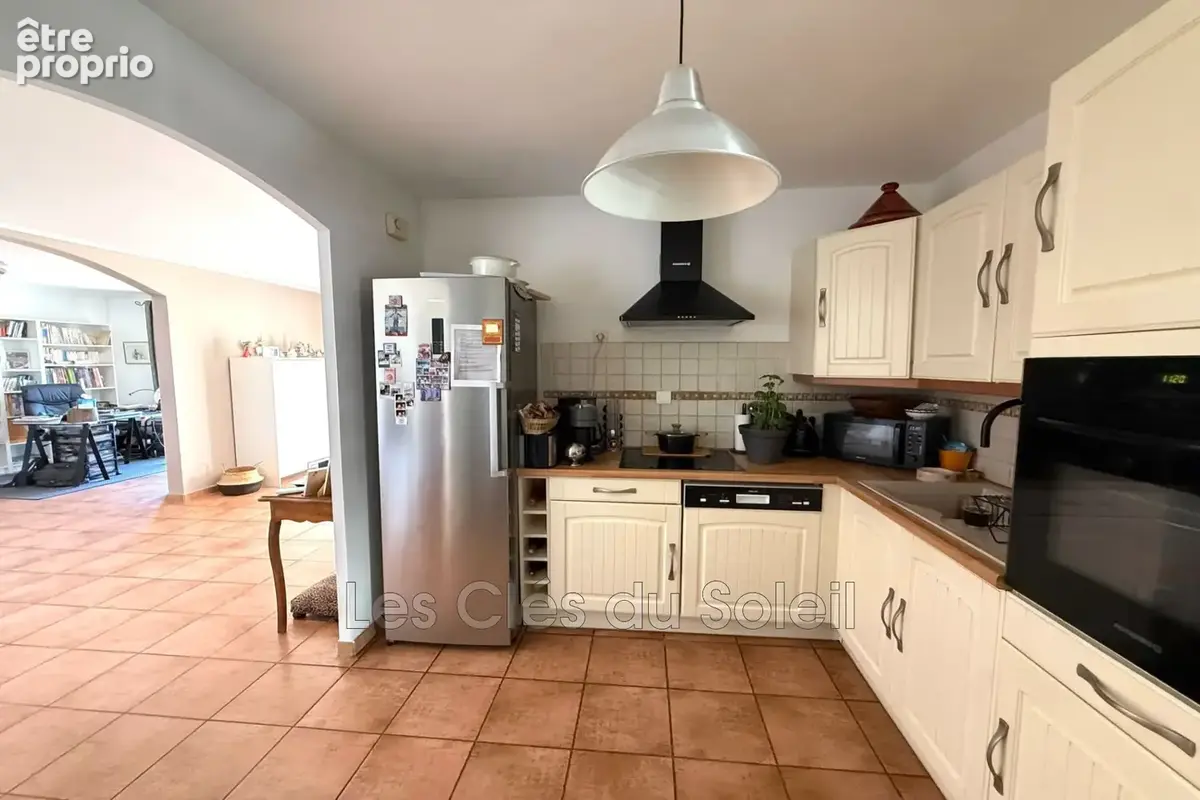 Maison 117 m² à Toulon  - photo 6