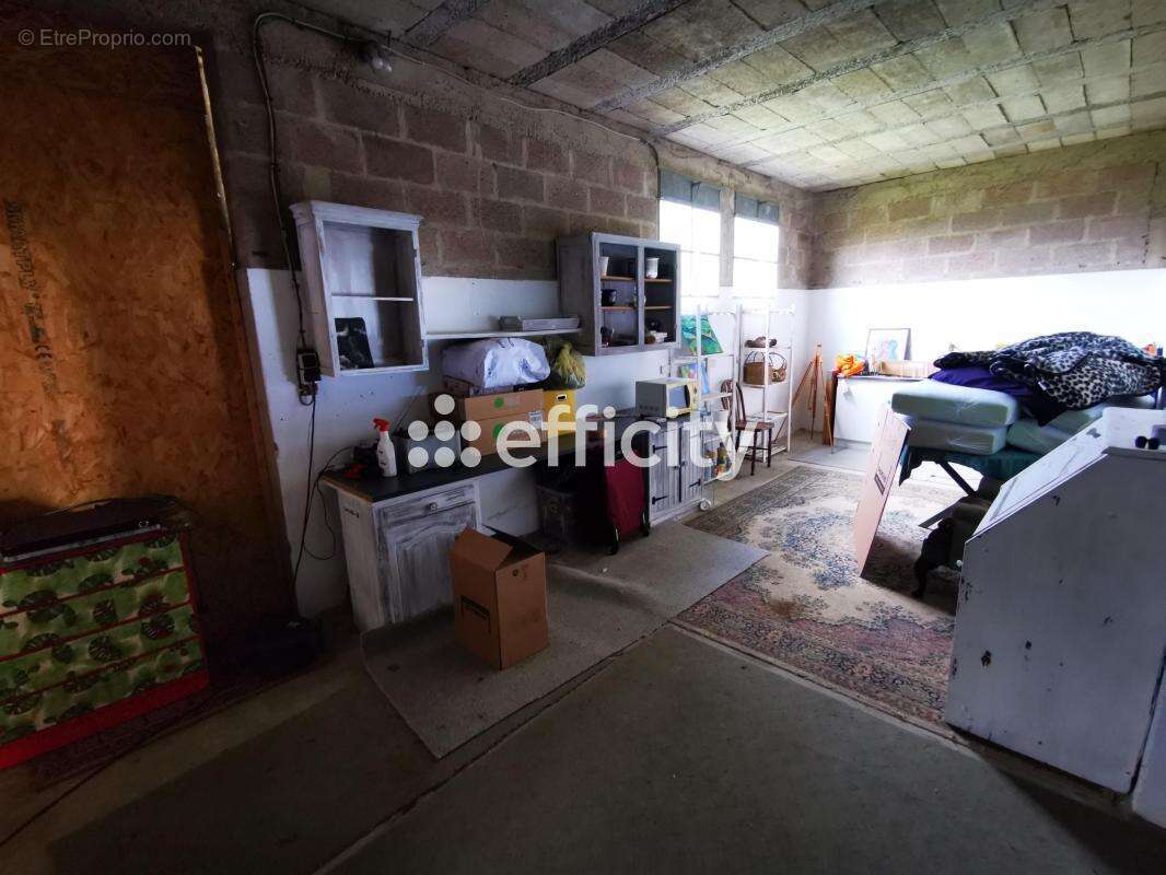 Maison 112 m² à Landelles-Et-Coupigny  - photo 33