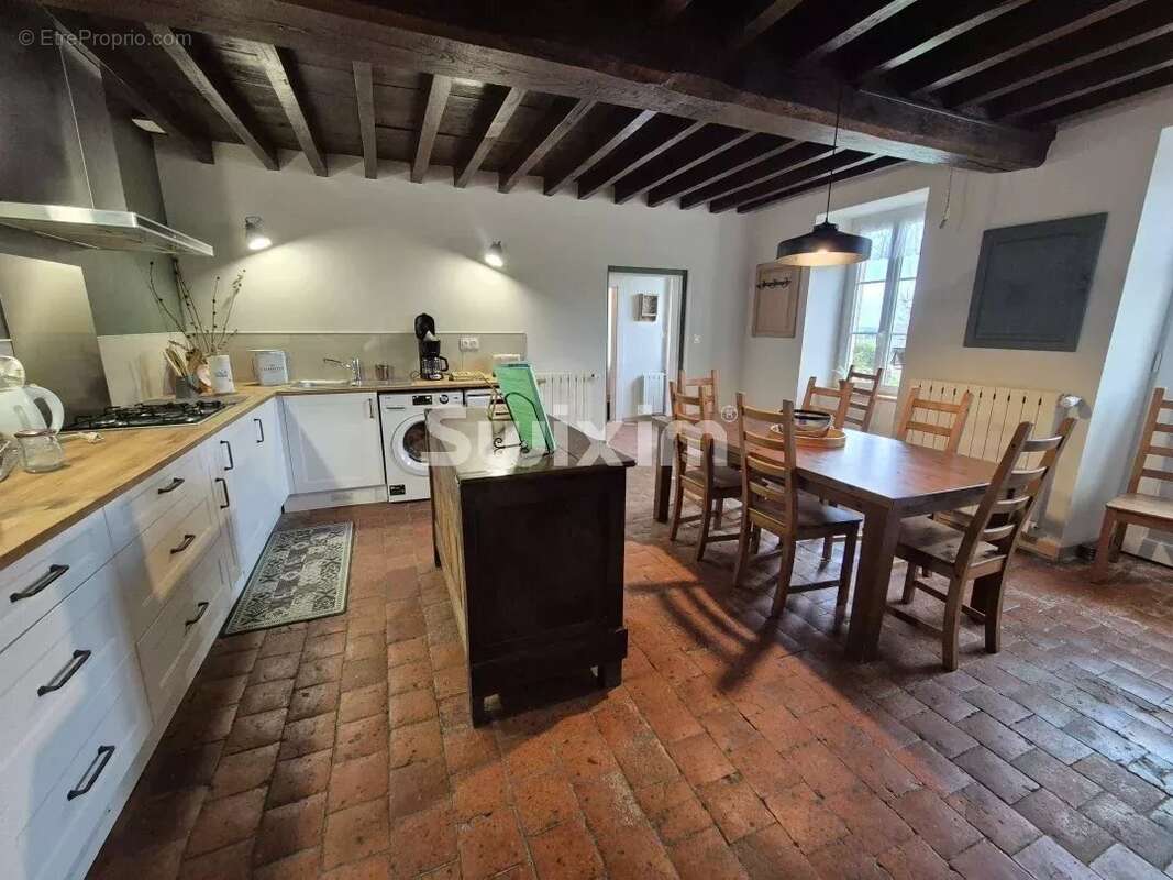 Maison à SAINT-REVERIEN