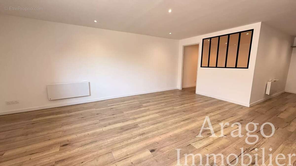 Appartement à ESPIRA-DE-L'AGLY