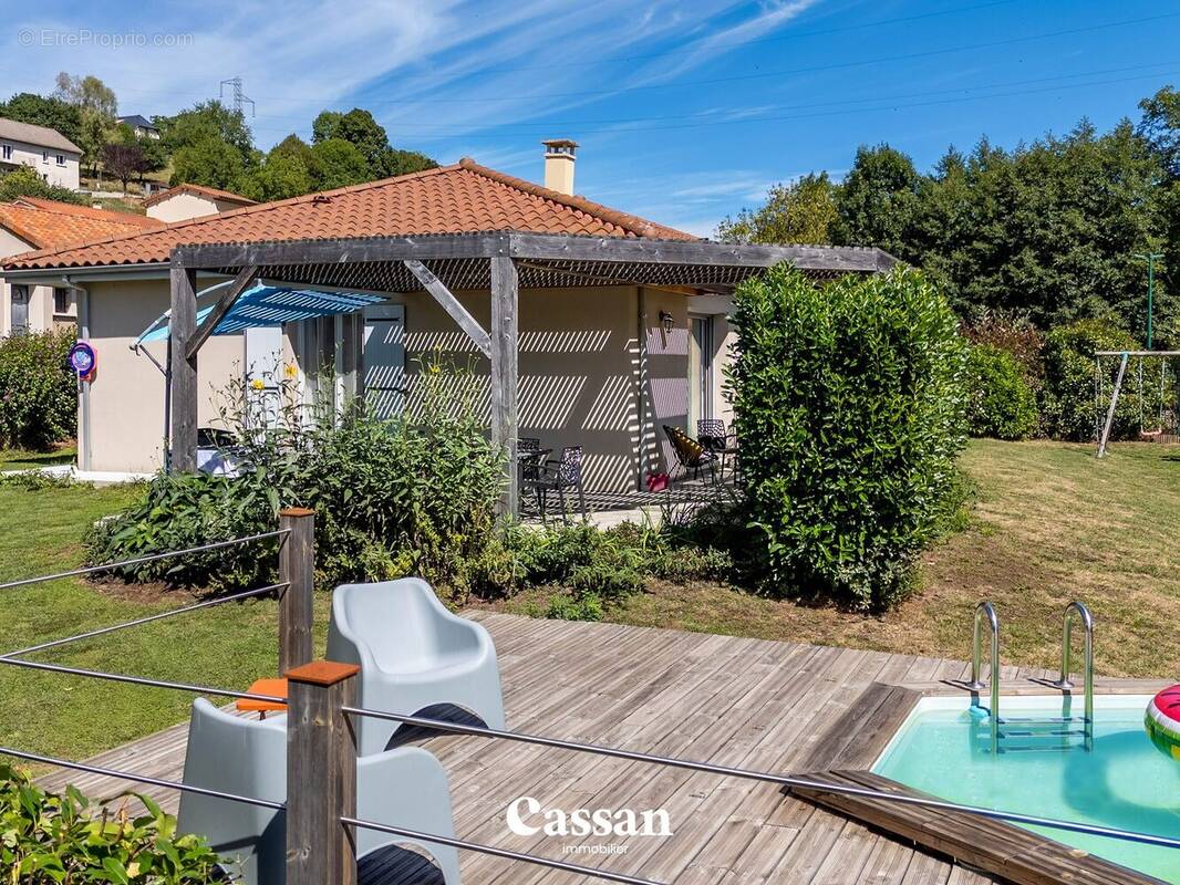 Maison à GIOU-DE-MAMOU