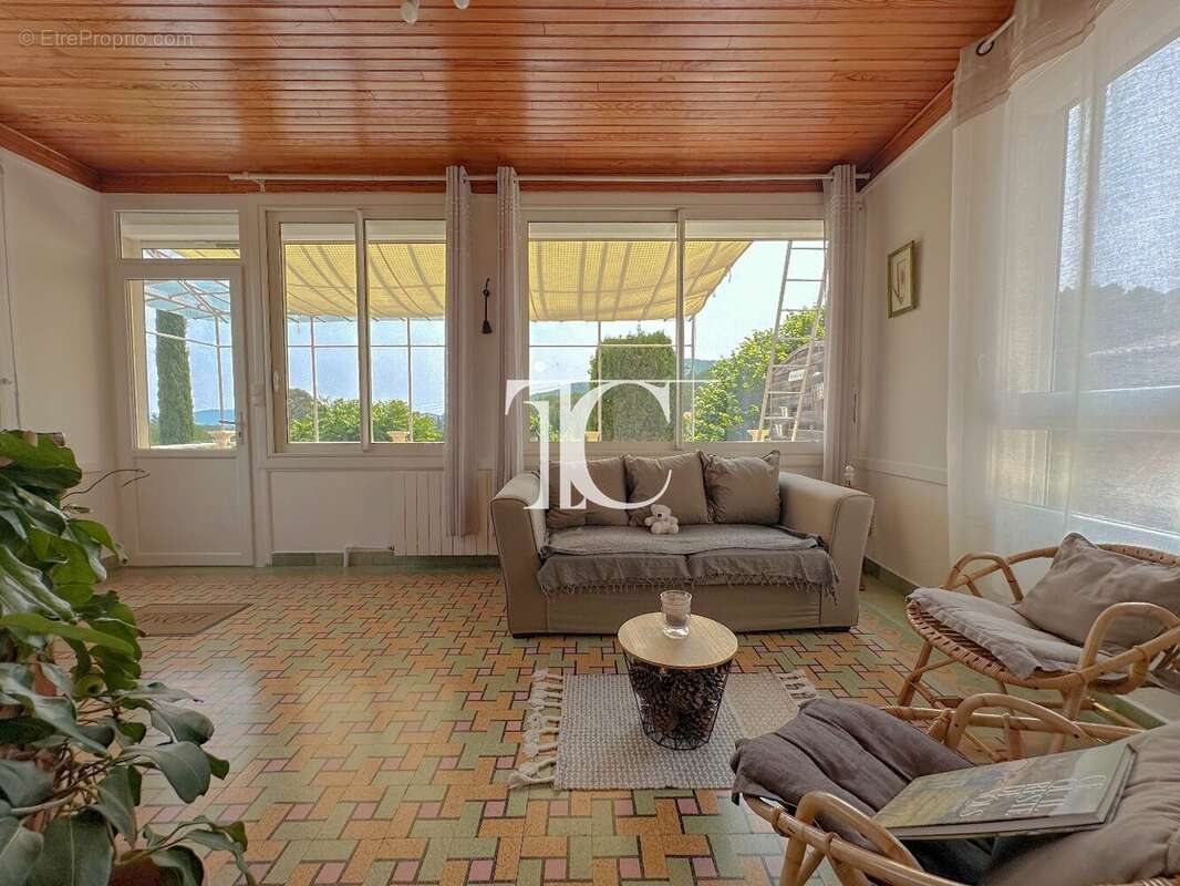 Maison à SAINT-PAUL-LE-JEUNE