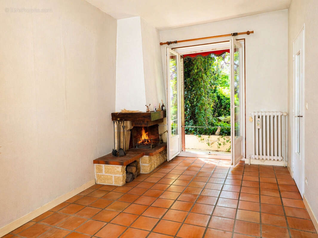 Maison à PRESLES