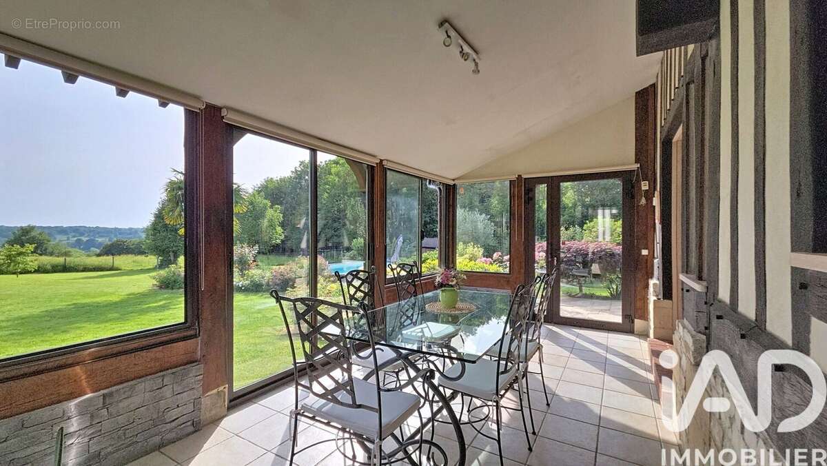 Maison 164 m² à Saint-Hymer  - photo 7