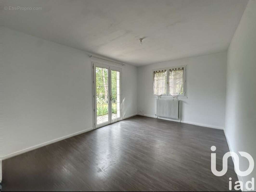 Photo 8 - Maison à SAINT-SAUVEUR-SUR-ECOLE