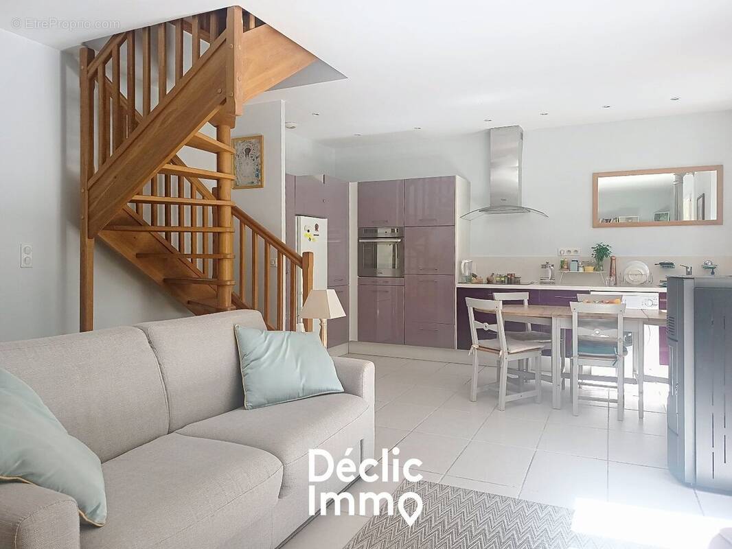 Appartement à LA COLLE-SUR-LOUP