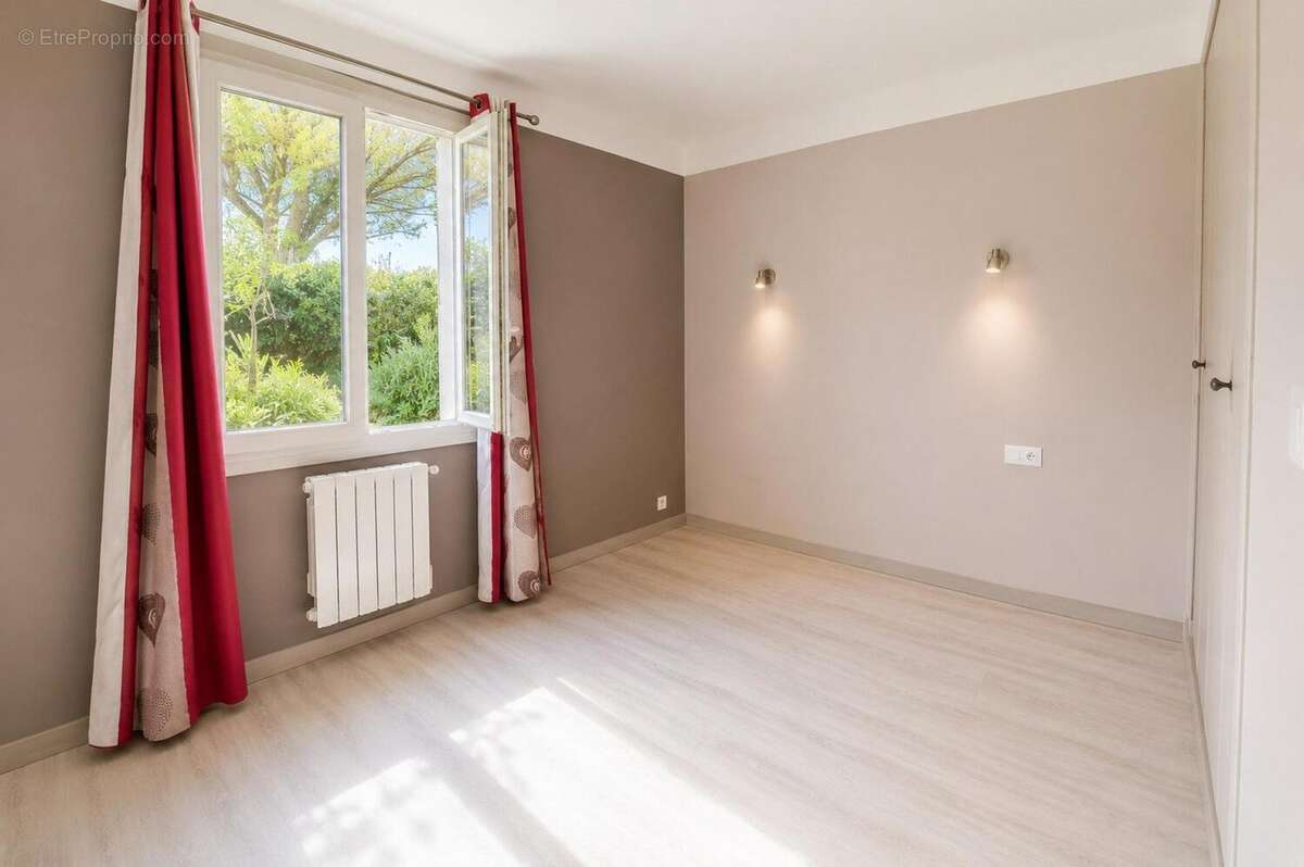 Maison 143 m² à Pernes-Les-Fontaines  - photo 8