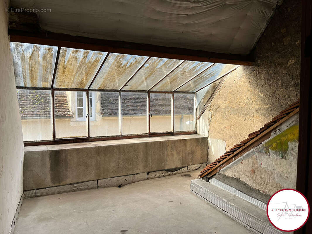 Maison à SAINT-AMAND-MONTROND