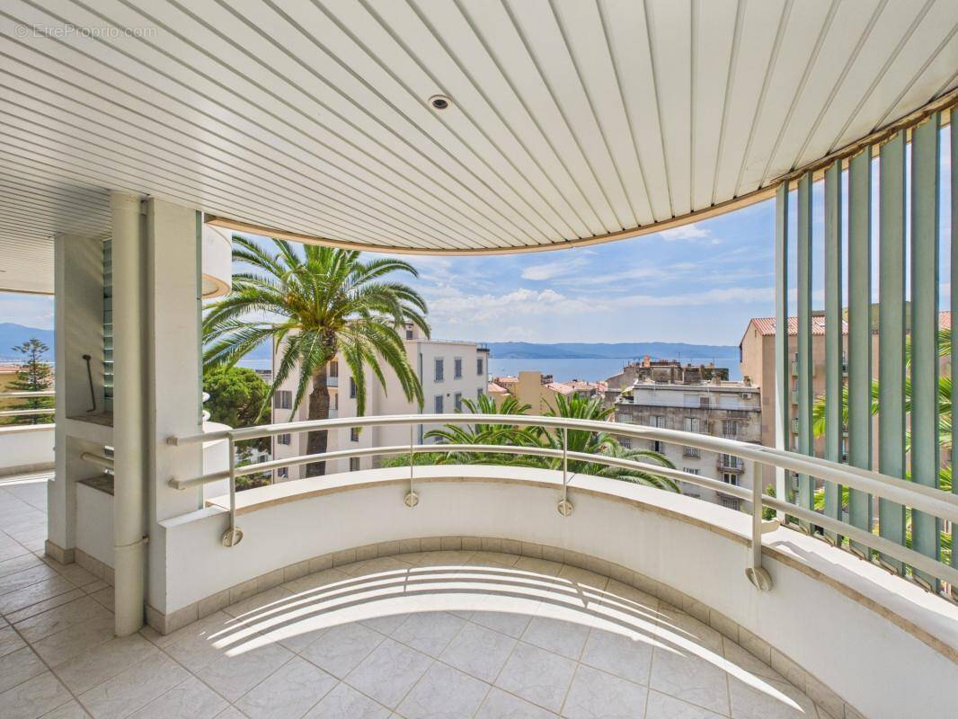 Appartement à AJACCIO