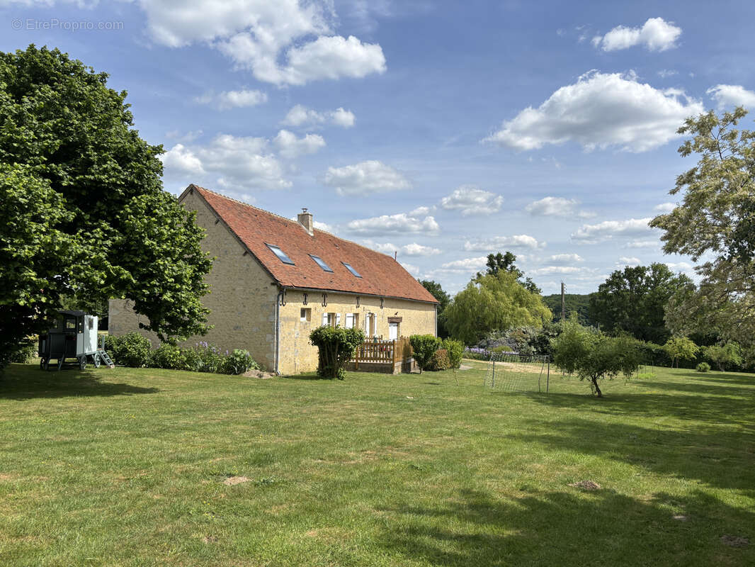 Maison à LE PIN-LA-GARENNE