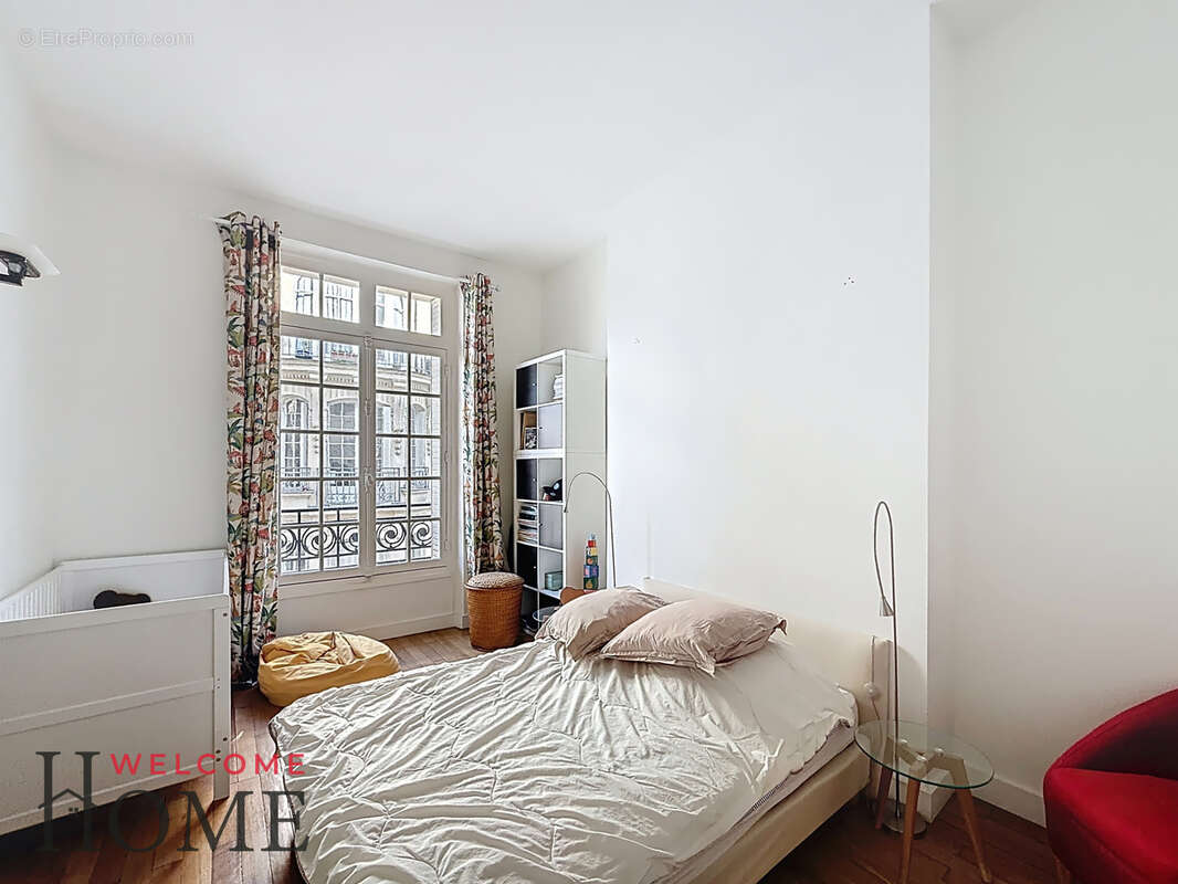 Appartement à PARIS-6E
