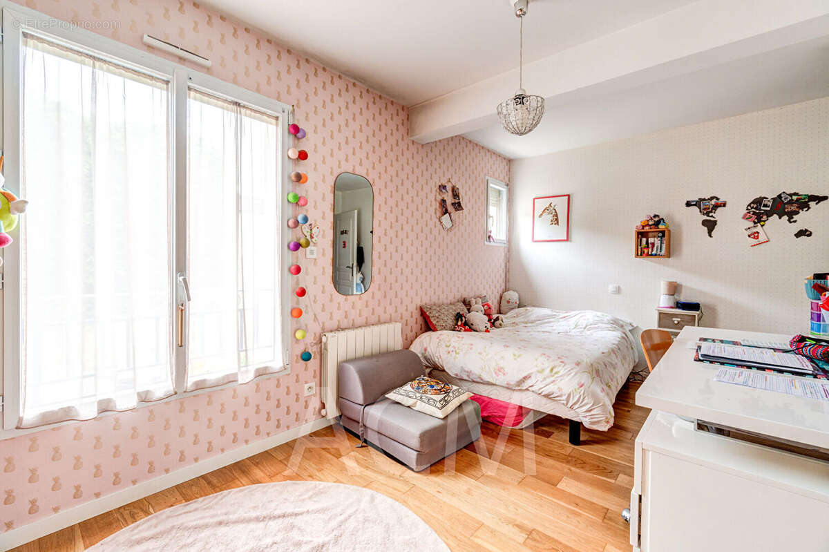 Appartement à MAISONS-LAFFITTE