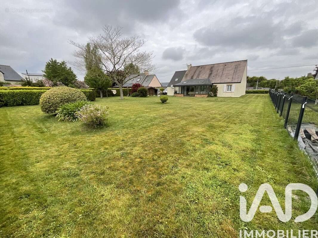 Photo 2 - Maison à ROSPEZ