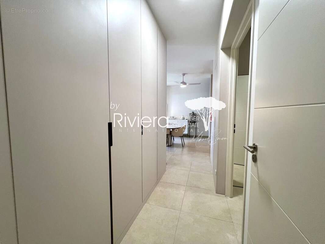 T2/3 en rdj avec piscine et double parking s/sol ! - photo 24