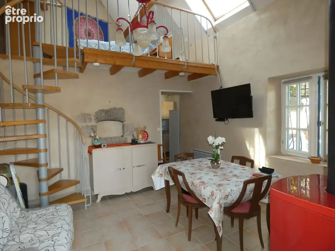 Maison 32 m² à Saint-Medard-La-Rochette  - photo 4