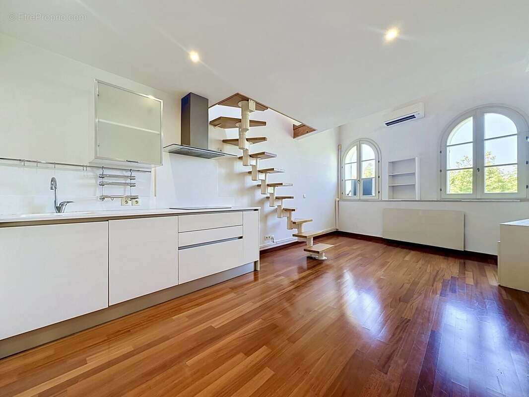 2 pièces Duplex dernier étage - photo 2