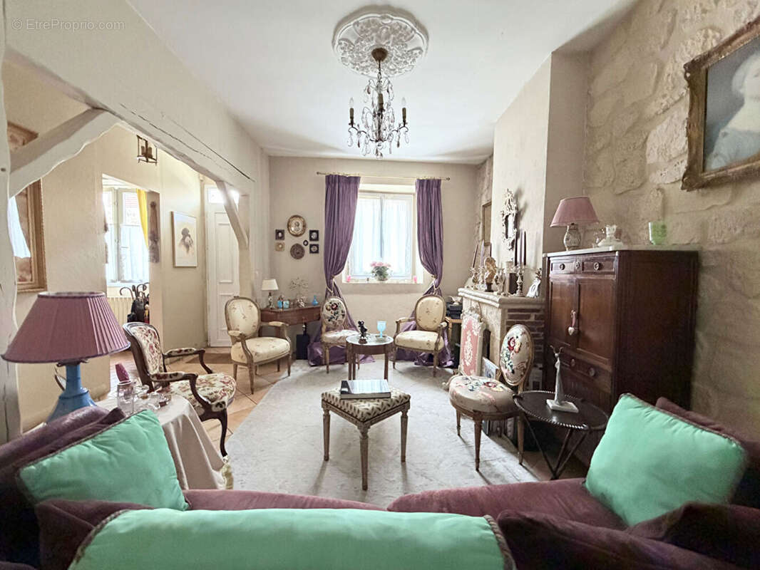 Maison à SENLIS