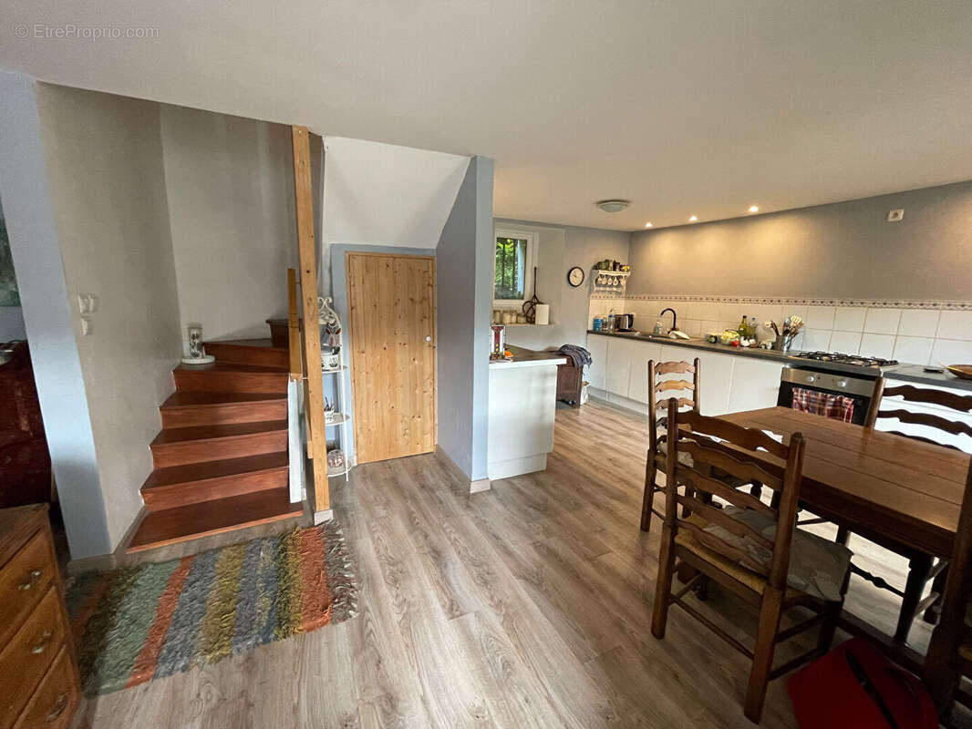 Maison à SAINT-MARTIN-DES-CHAMPS