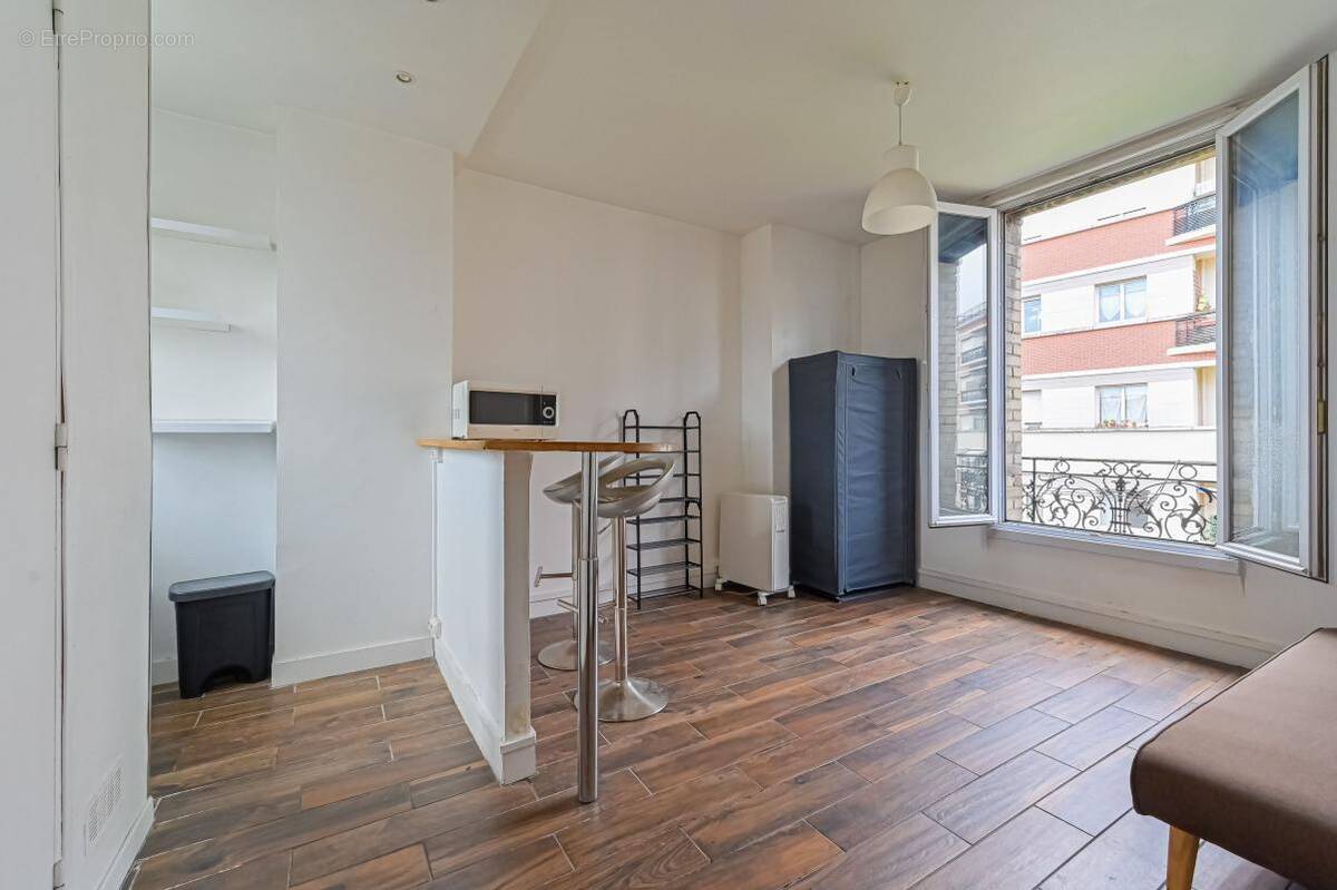 Appartement à PARIS-20E