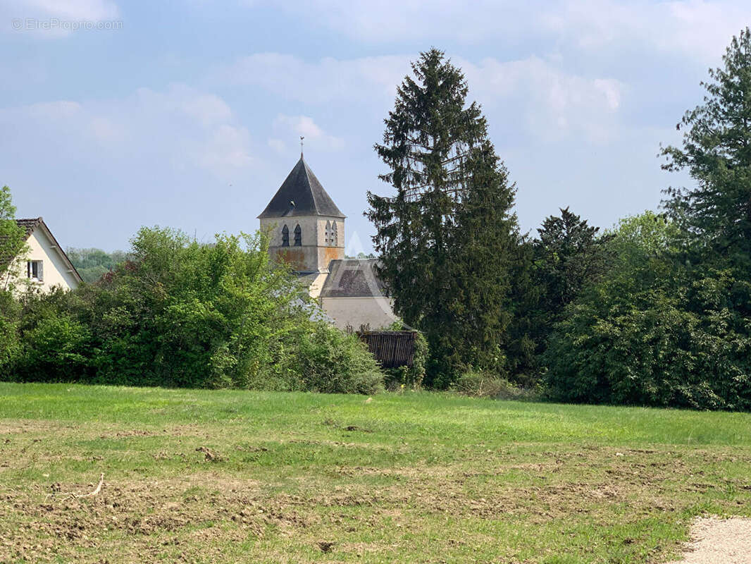 Terrain à SAINT-BOHAIRE