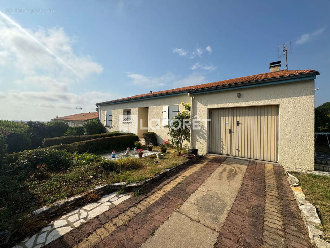 Maison à SAINT-SULPICE-DE-ROYAN