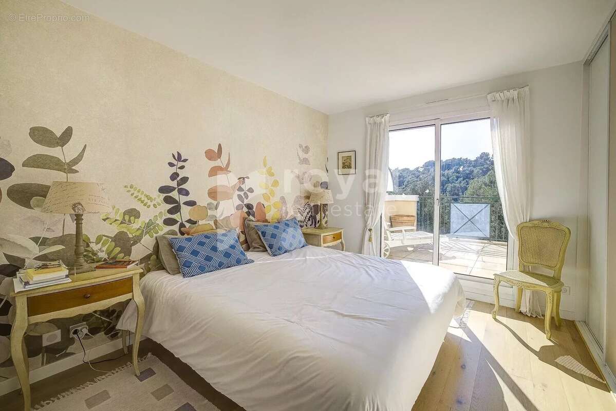 Maison à MOUGINS