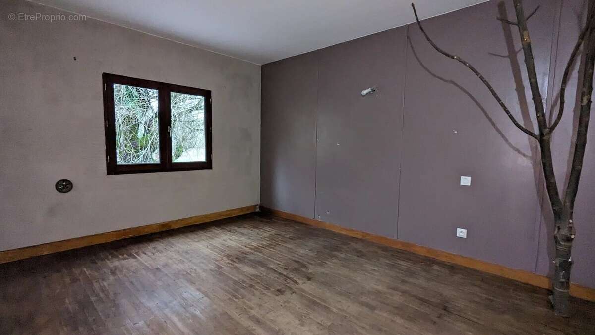 Maison à LAMOTHE-FENELON