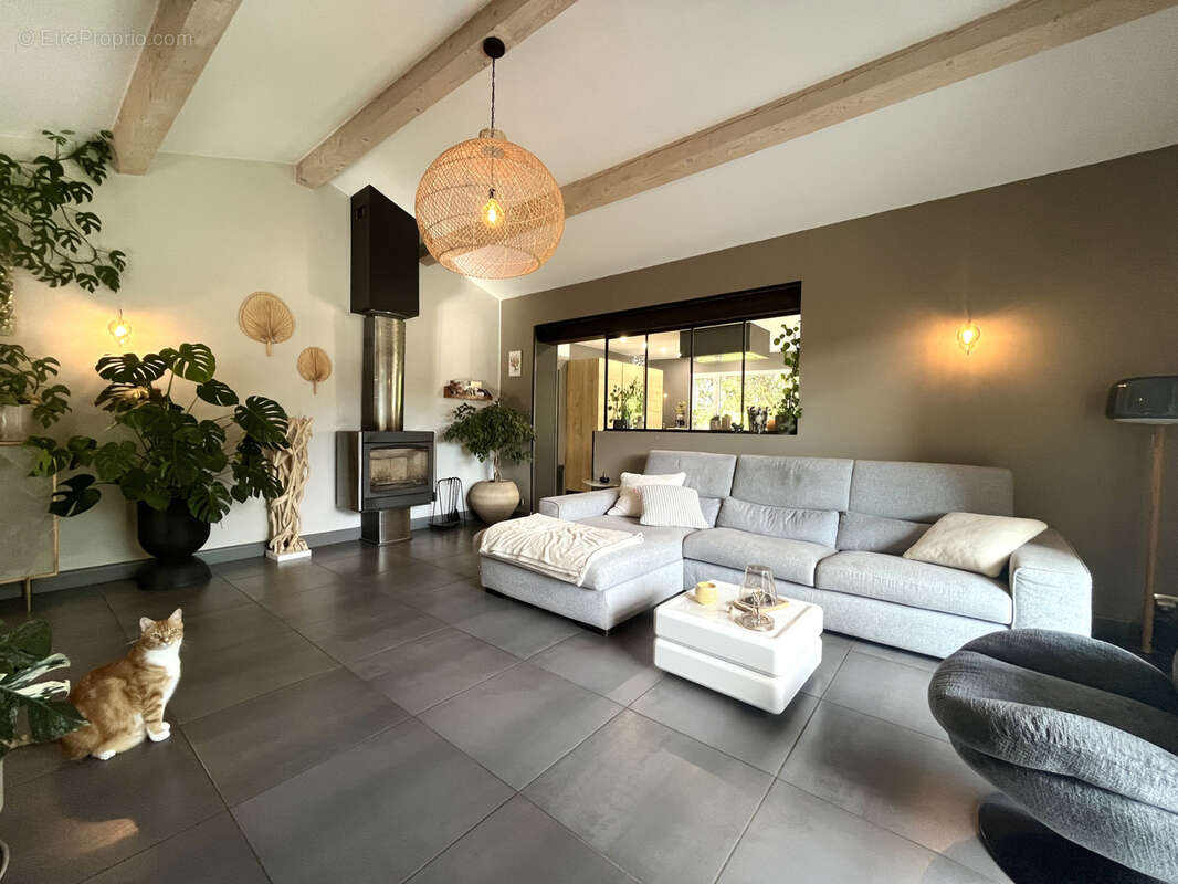 Maison à MALATAVERNE