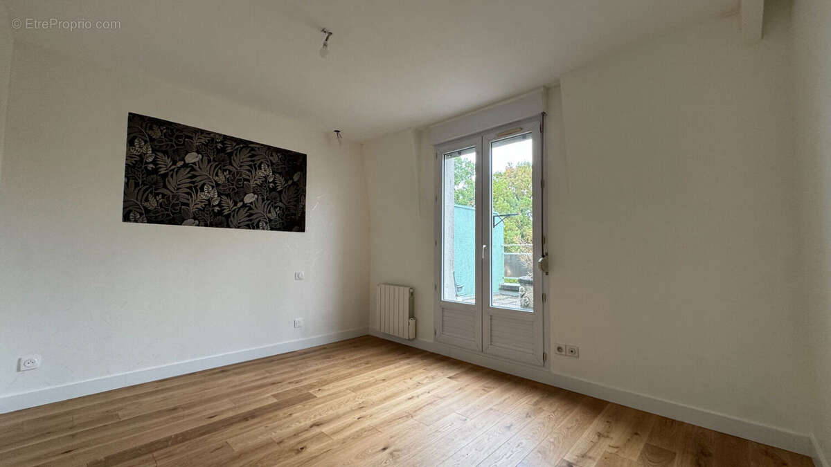 Appartement à LIVRY-GARGAN