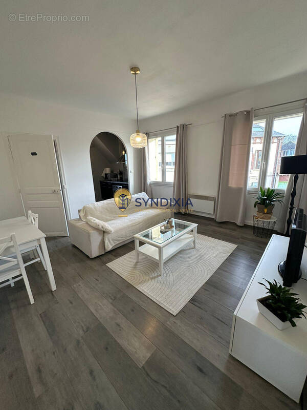 Appartement à SAINT-REMY-SUR-AVRE