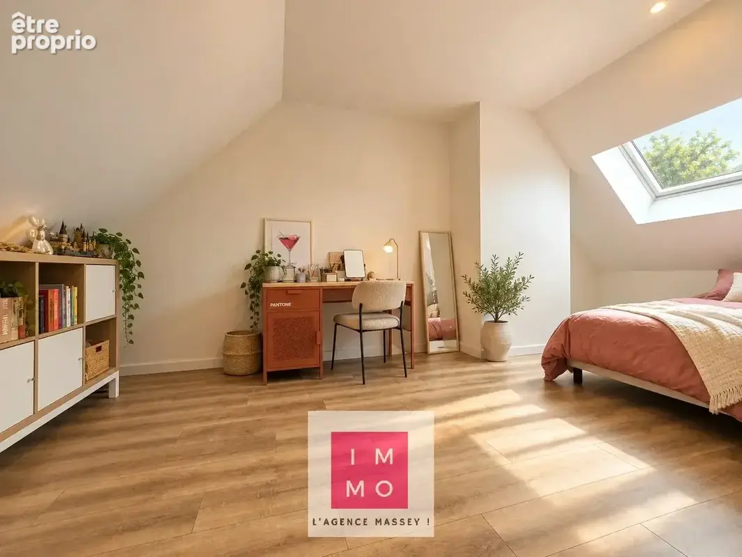 Caractère, charme & esprit contemporain — une demeure de 180 m² à la rénovation très récente, proche des commodités - photo 24