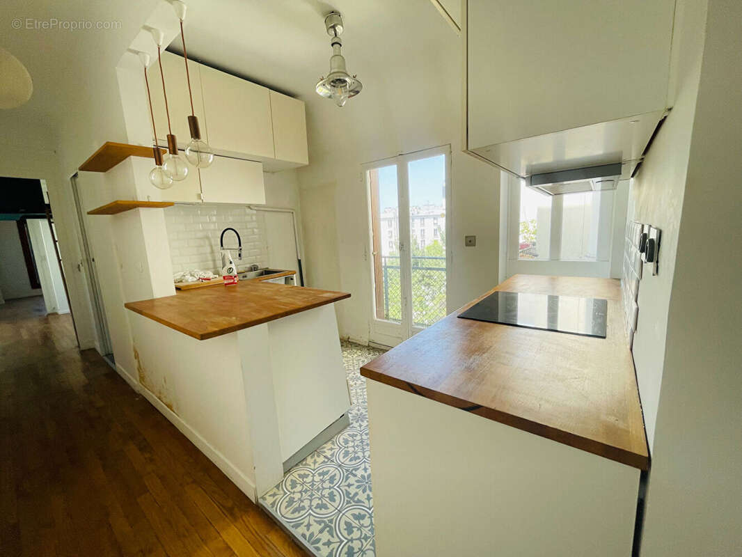 Appartement à PARIS-18E