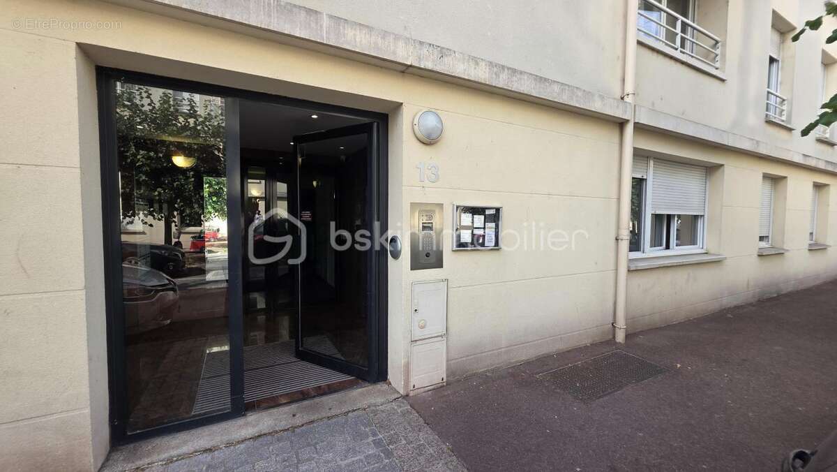 Appartement à CORBEIL-ESSONNES