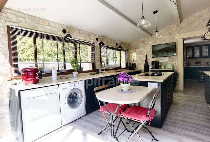 Maison à vendre Villa T6 de Plain-pied avec Piscine et grand terrain à 10mn d'Uzès - photo 16
