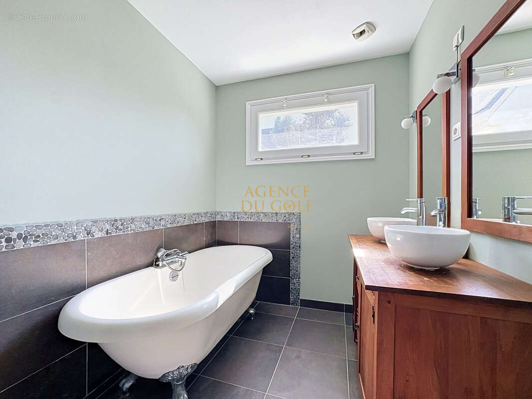 Stella-plage villa  6 pieces 4 chambres sur sous-sol complet proche plage et commerces au calme - photo 10